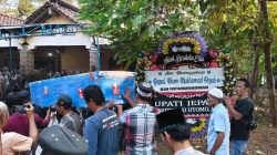 Sepupu Ungkap Detik Terakhir di KMP Virgo, Jenazah llham Tiba di Jepara