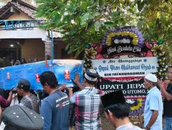 Sepupu Ungkap Detik Terakhir di KMP Virgo, Jenazah llham Tiba di Jepara